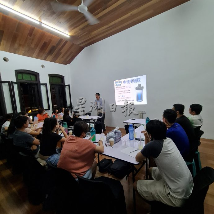 (大北马封底)特稿/社会企业Angel Community Cafe