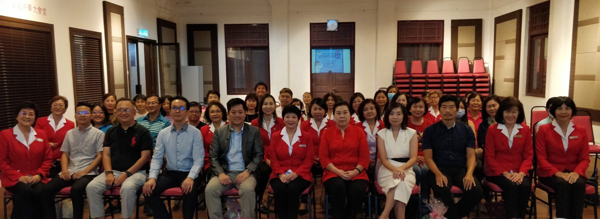 (大都会)隆华堂百年慈善义诊与赠药兼母亲节感恩活动/1图