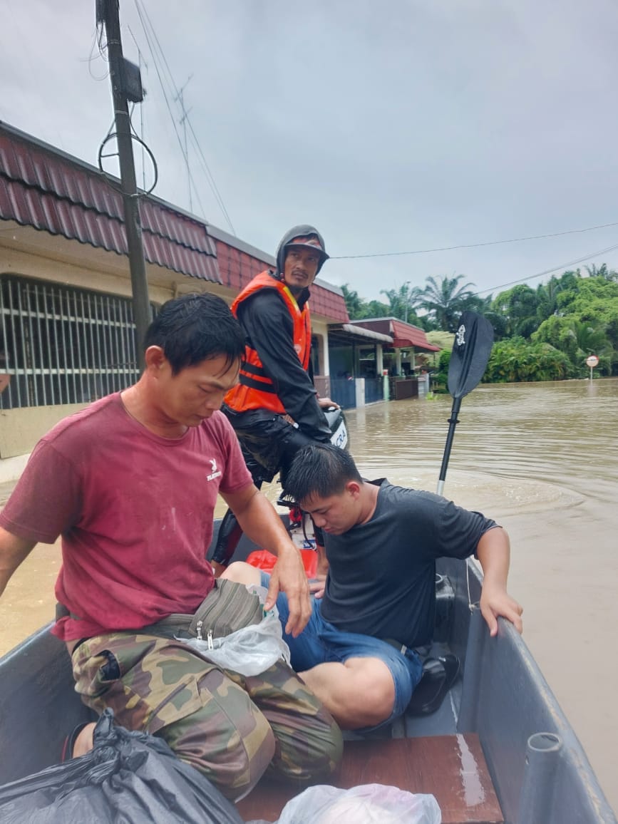 （已签发）柔：永平灾情未好转 民众通过视频求大水快快退