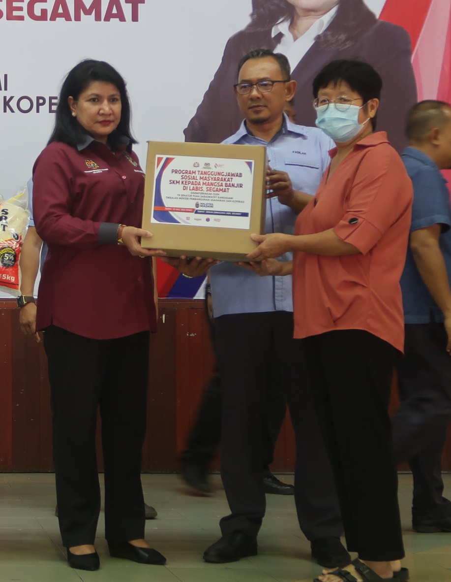 (已签发)柔:莎拉斯瓦蒂:柔13合作社水灾受创,可申请最高3万令吉援助金