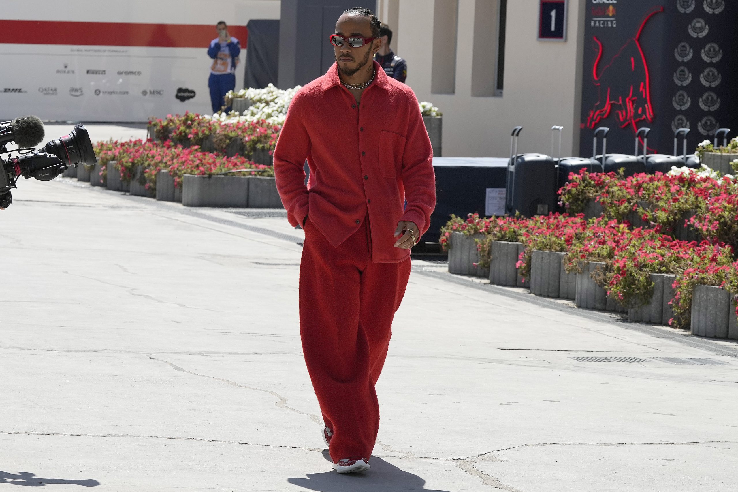 F1| 否认未与马赛地续约 汉密尔顿:我们将共患难