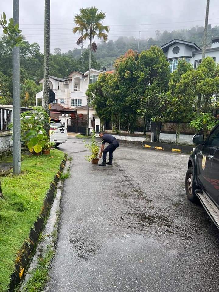 mz头//大都会/霸占泊车位已形成一种风气,安邦再也市议会每天接5宗投报