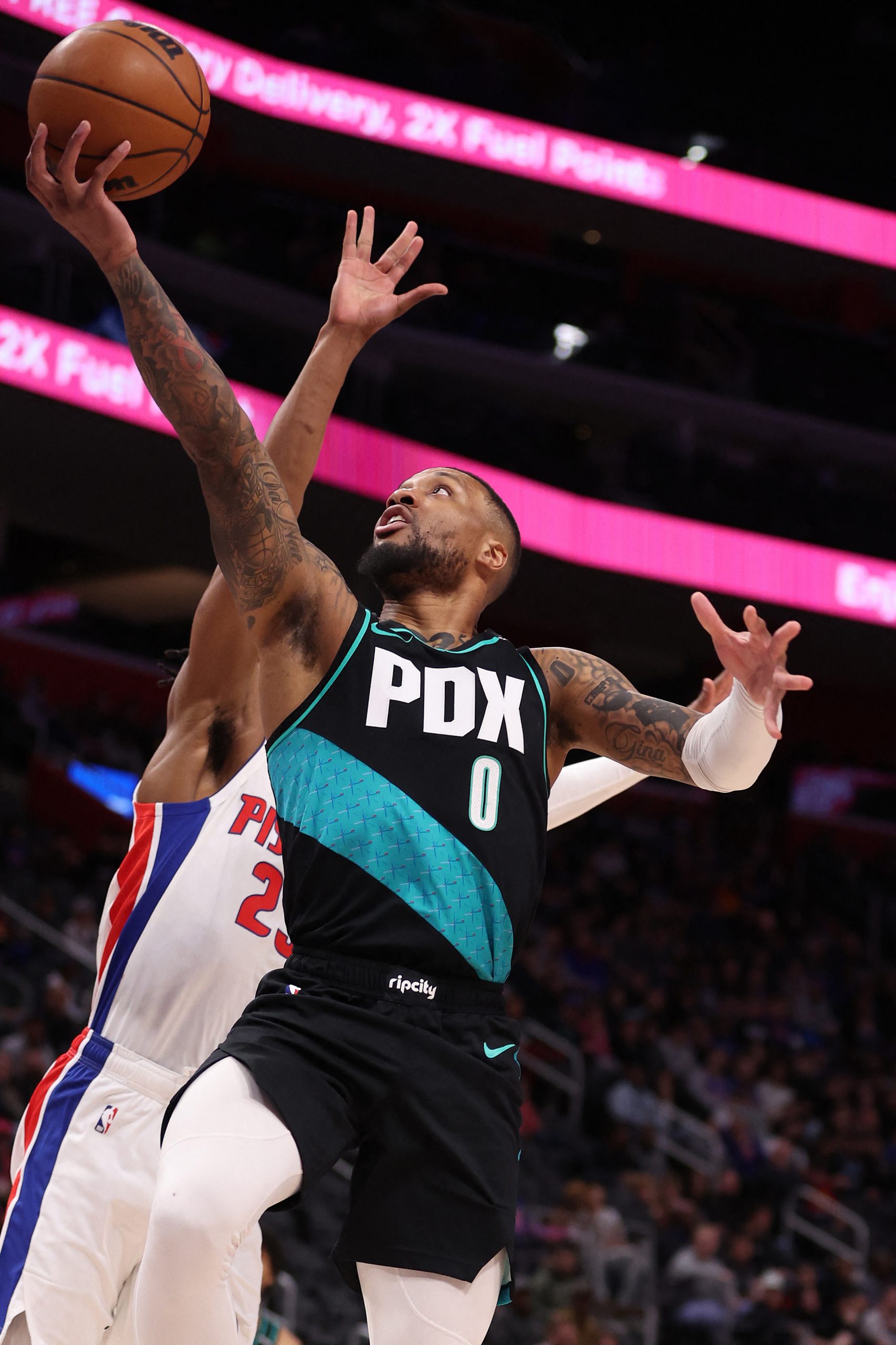 NBA| 擒龙近25个主场夺24胜  金块步步逼近联盟榜首