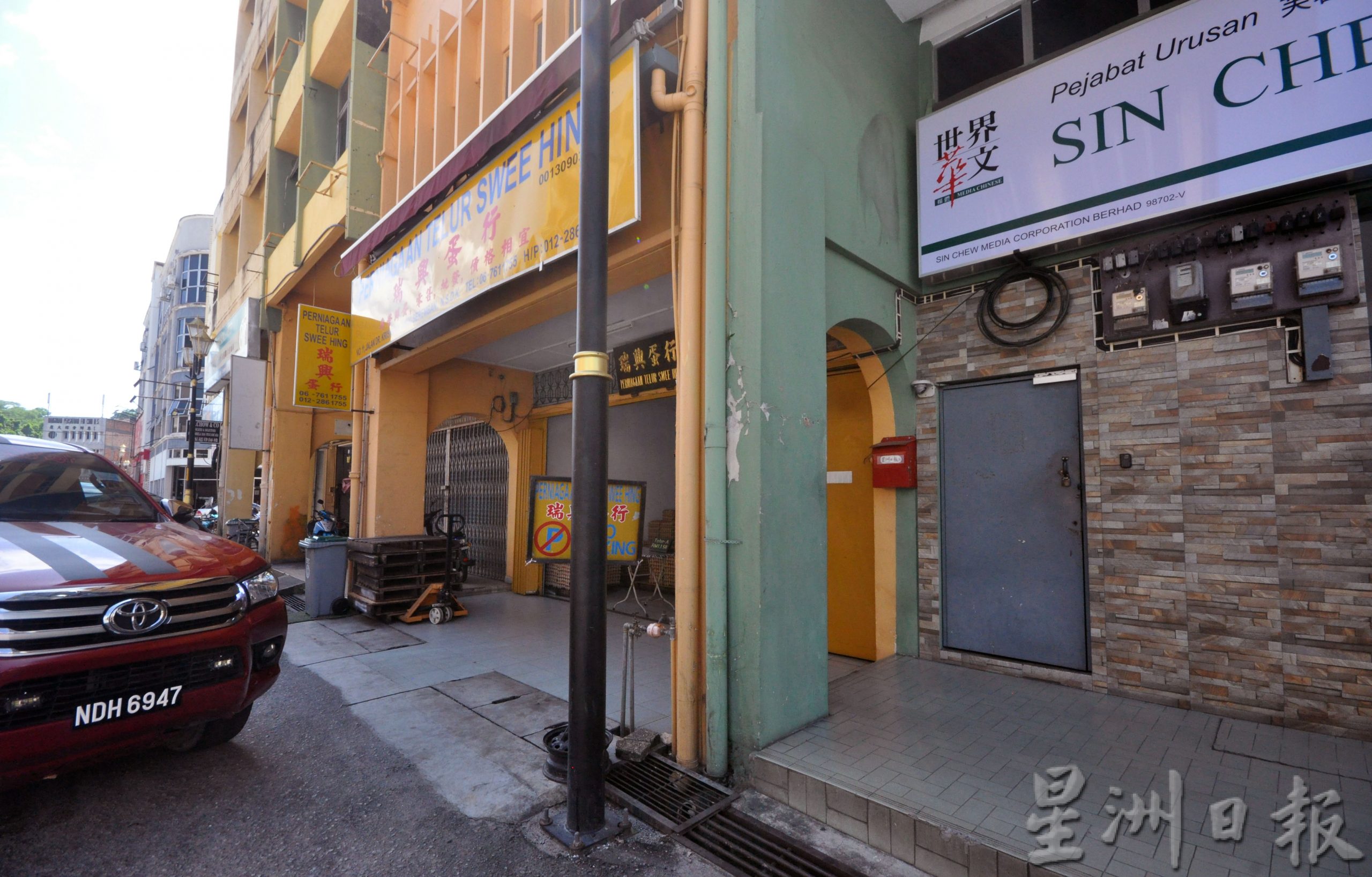 NS芙蓉/垃圾桶不见获关注,SWM亲自配送新垃圾桶给商家