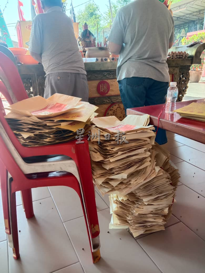 NS马口:巴都峇加公众老观音堂于惊螫日起,一连4天为逾5000名善信打小人