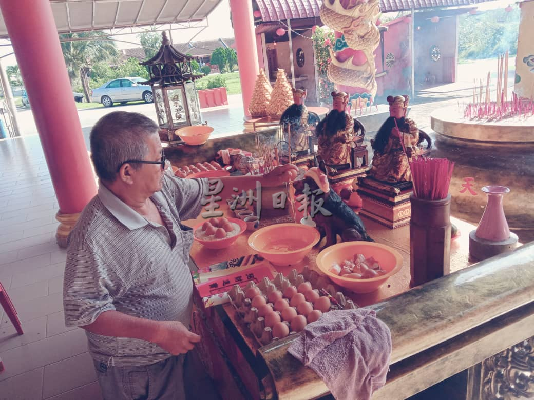 NS马口:巴都峇加公众老观音堂于惊螫日起,一连4天为逾5000名善信打小人