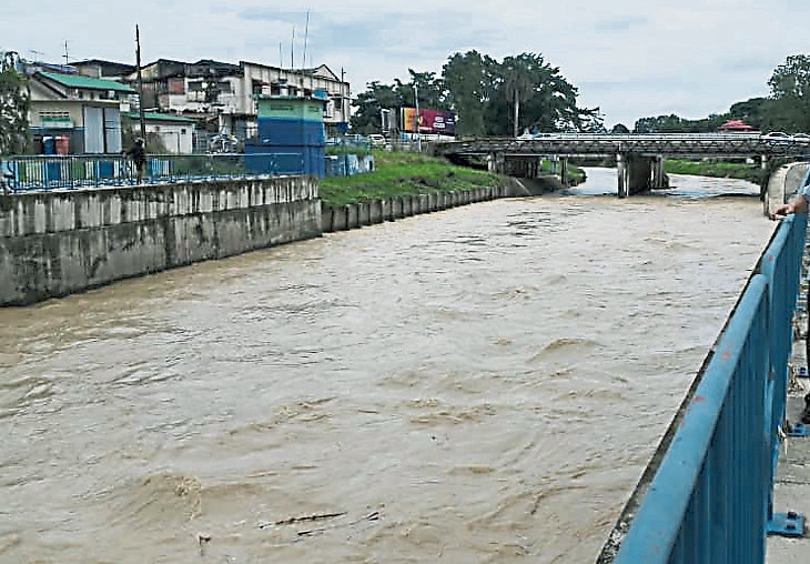 OK大都会//全视角综合封底/雪隆调涨非住宅水费