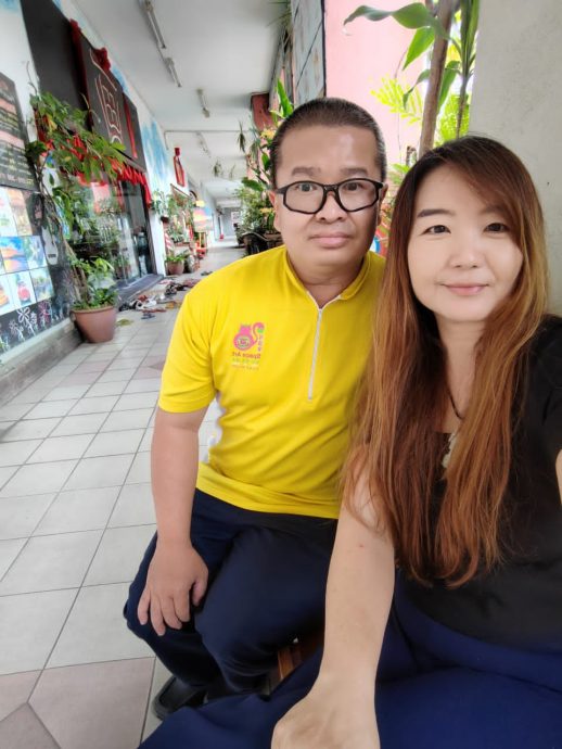 10日见报//有故事的人/煎熬中挺住孤寂艺术梦-洪文娟