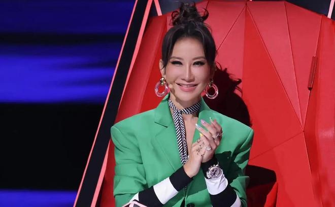 2电视台“打架”摆李玟上台 《好声音》飙骂片段被剪入《宝岛季》