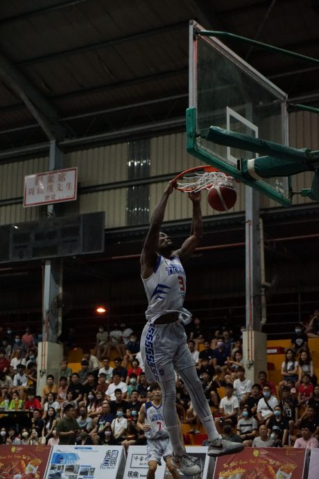 4强形势出炉  金群利对战斗鸡 南虎对世新