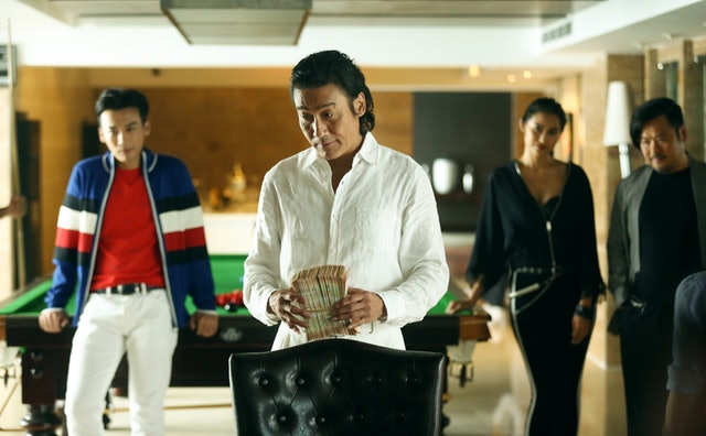 65岁梁家辉苍老照曝光　脸上皱纹布满双颊