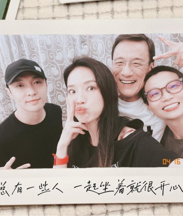 65岁梁家辉苍老照曝光　脸上皱纹布满双颊