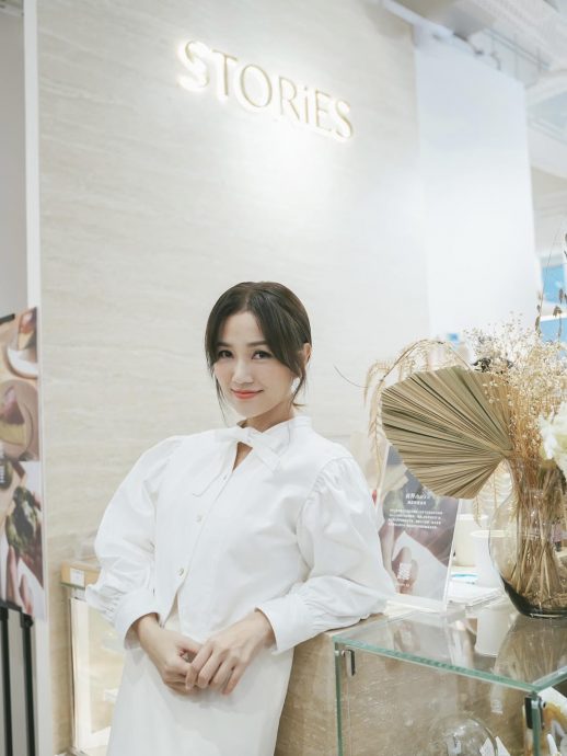 71岁狄波拉回春 皮光肉滑激似谢安琪