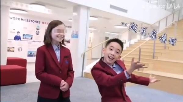 9岁Jasper奶音消失 暴风长高成小帅哥