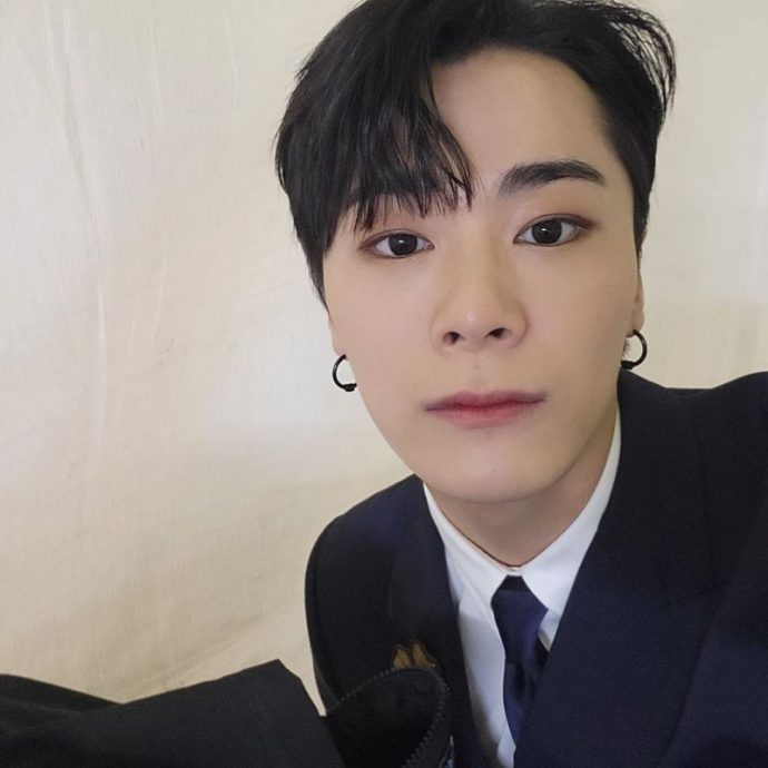 ASTRO文彬骤逝成员悲痛守灵 妹妹文秀雅崩溃活动喊停