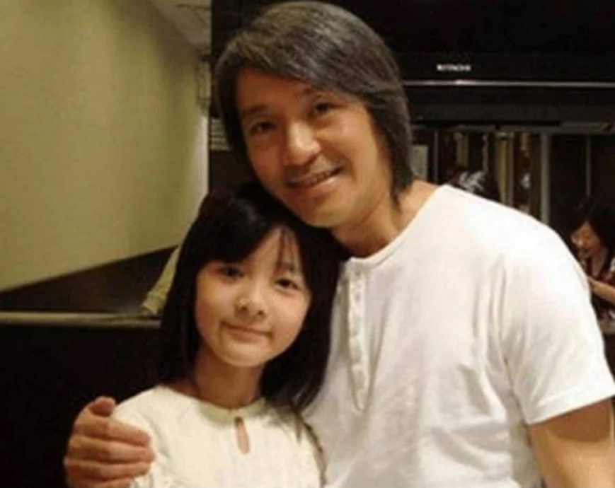 “周星驰女儿”赴美求学7年毕业了 徐娇晒照见巧思