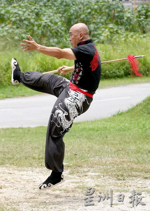 ★/【十八般武艺】/洪拳 少林拳 刀 枪 剑 棍 子母刀 春秋大刀 郑永樑习武30年展精气神 