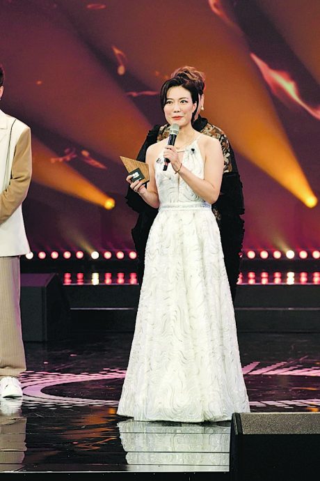 《中年好声音》|夺冠被质疑造马 周吉佩坦认爆冷