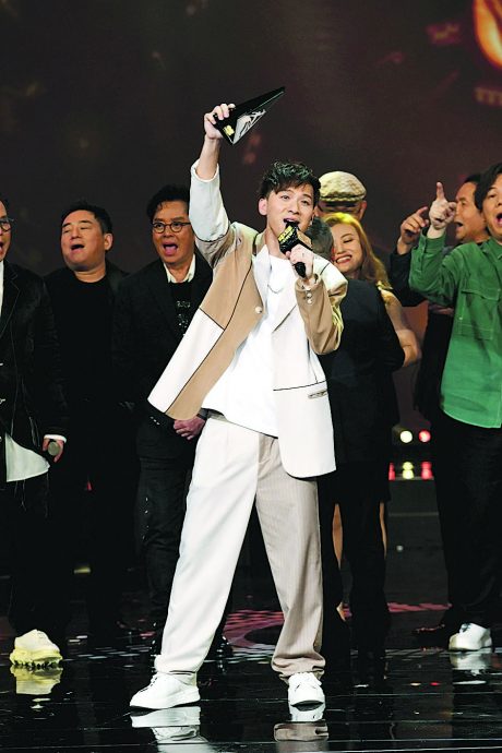 《中年好声音》|夺冠被质疑造马 周吉佩坦认爆冷