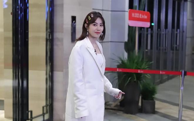 《乘风2023》开录 黄晓明身材比例遭调侃