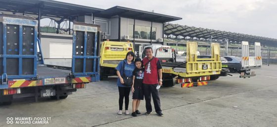 【午餐大哉问/02】拖车司机的午餐:吃饭看停车位,味道价格不care