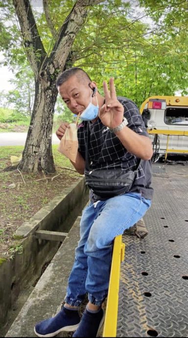 【午餐大哉问/02】拖车司机的午餐:吃饭看停车位,味道价格不care