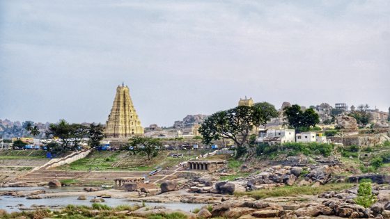 【南印度】Hampi/在石头遗址,寻觅失落的王国