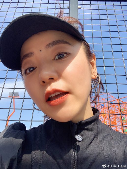 丁当煮食做1件事出意外 左眼遭烫伤肿到睁不开