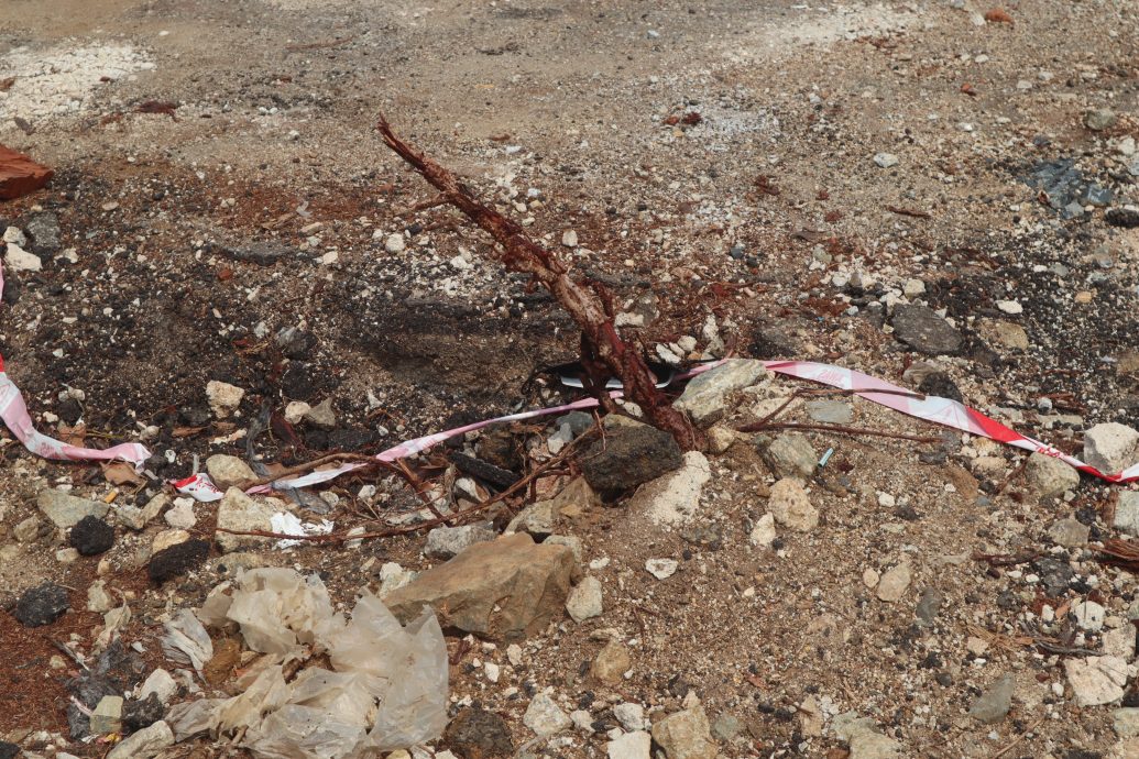 东01：大马道路档案系统（MARRIS）拨款逾18万令吉，为关丹大巴刹前方停车位进行提升工程，惟因种种原因导致竣工日期延迟。