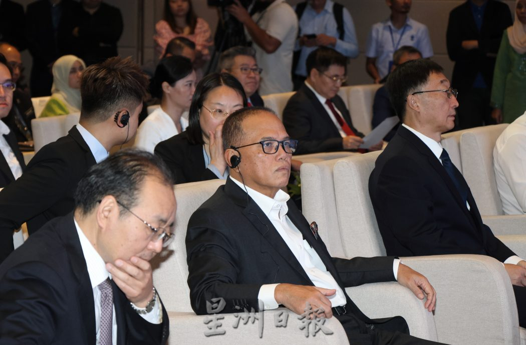 东／画页：马中产业园十周年纪念