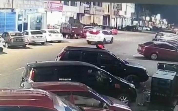 东:七旬华裔妇女被攫夺手提袋 摔倒在地轻微擦伤