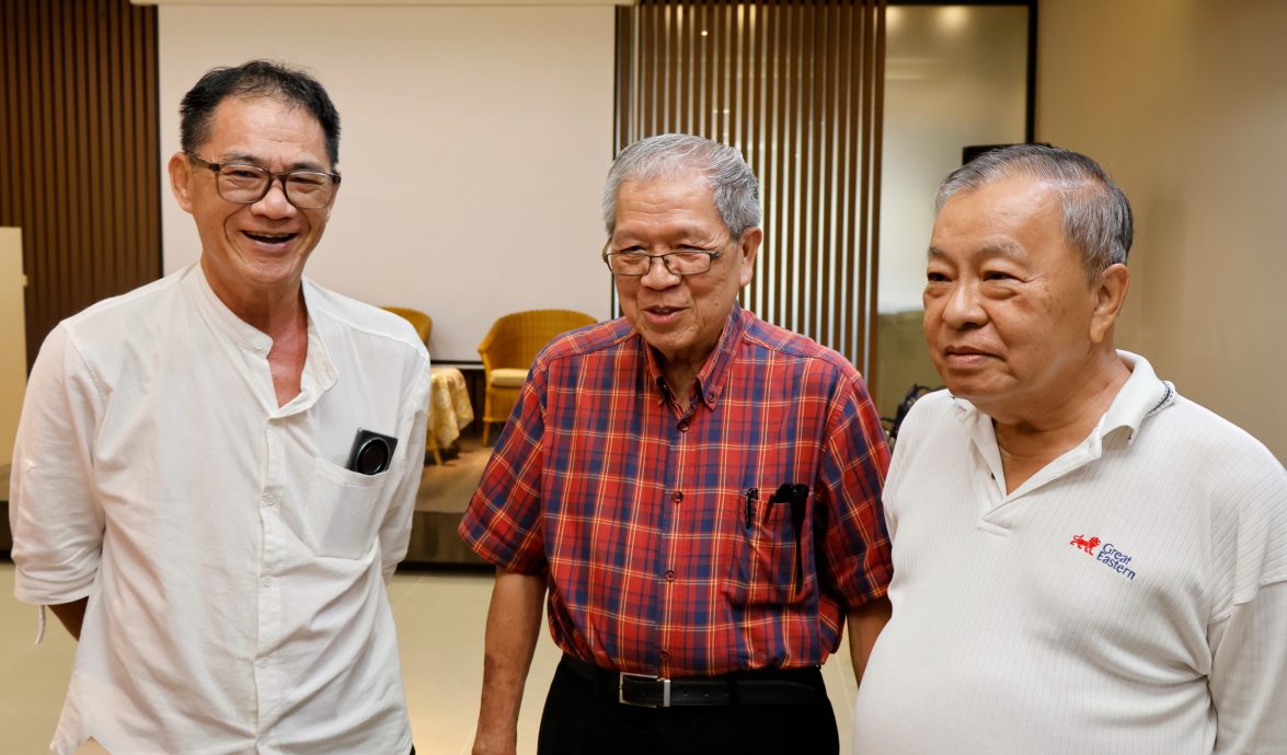 东：关丹中总改选提名截止。