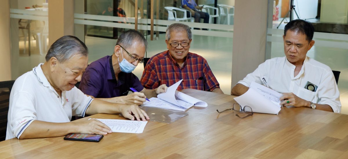 东：关丹中总改选提名截止。