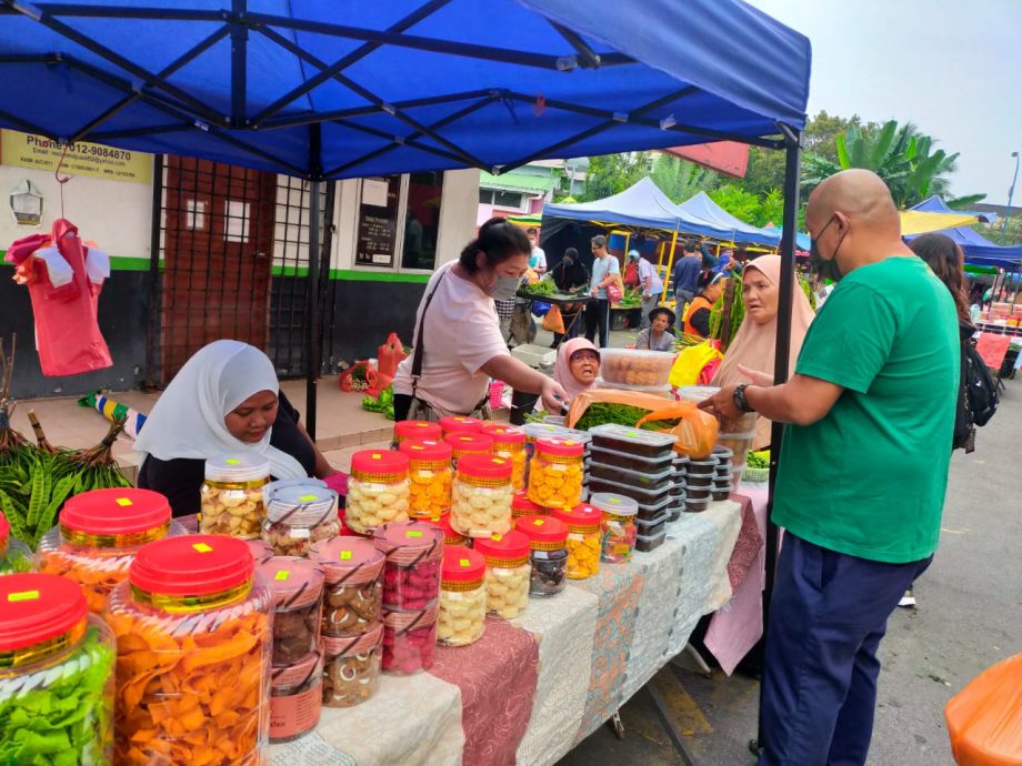 东:开斋节欢乐气氛