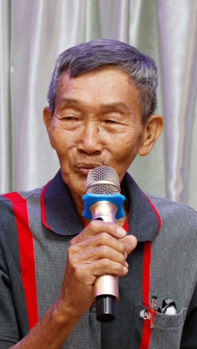 东:彭州商民认为,招牌需有与国文字同等规格或更大的政策不合理,且存在违宪嫌疑