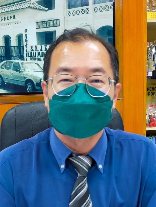 东：文冬县内华小师生一直都戴口罩