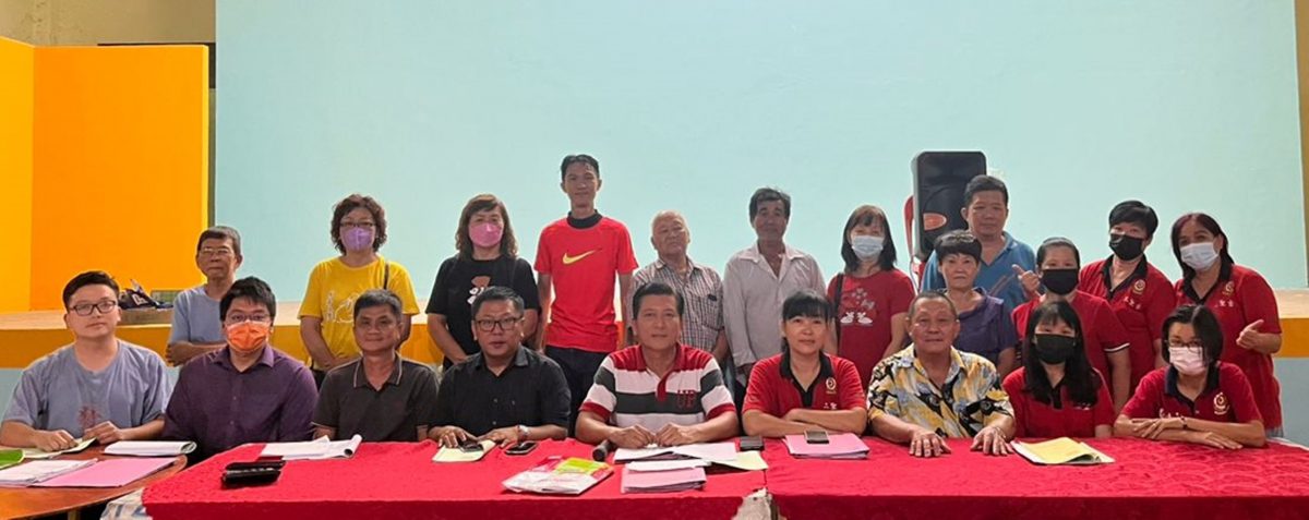 东:甘孟中华商会改选,原任署理会长徐祥强接棒会长职。