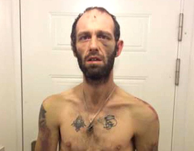 他遭邪教凌虐“割蛋蛋还吞下肚” 听命与狗人兽交也逃不过死劫