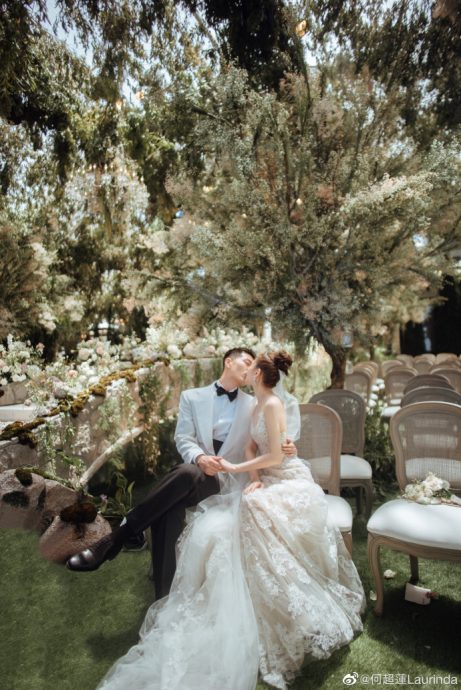 何超莲窦骁婚礼星光暗淡 伴郎团惊见陈柏霖张一山