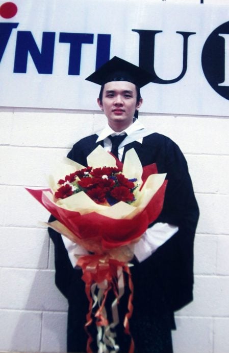 供星洲网/男子18年来受炎症困扰找不出病因，妻求政府认真关注提供帮忙