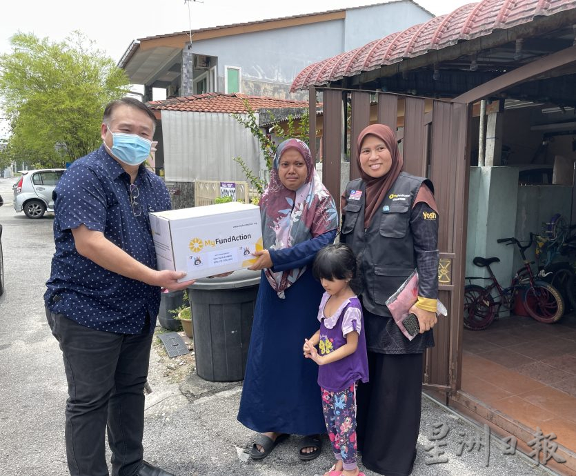 厂商带员工实习生 访贫困家庭送暖感触良多