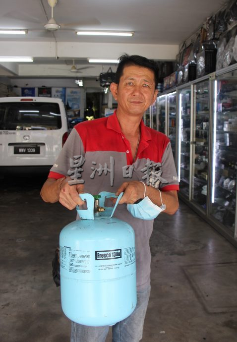 4人吸一氧化碳车撞收费站事件,引擎散发的少量一氧化碳可以进入车内