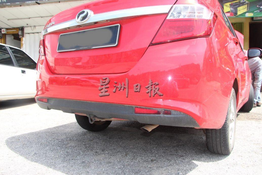 4人吸一氧化碳车撞收费站事件,引擎散发的少量一氧化碳可以进入车内