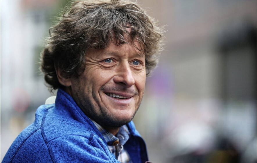 十度登顶圣母峰 著名登山家韩纳命丧尼泊尔山峰