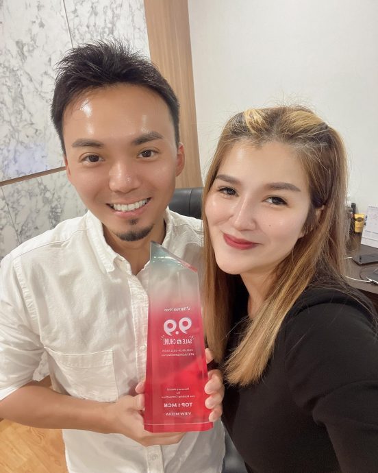 华裔网红哭指被妻“绿了” “她出轨2次被我抓包”