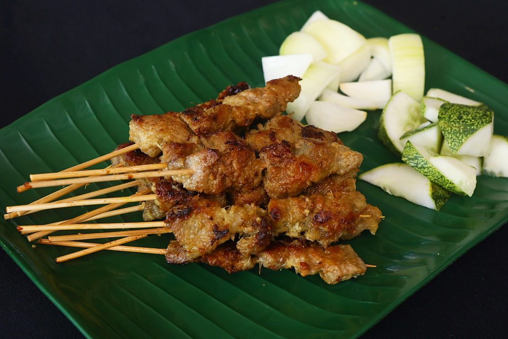 厨艺空间 | 肉干肉扒沙爹串 黑毛猪料理肉香四溢
