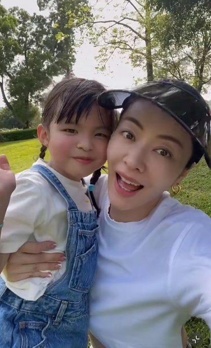 否认小女儿腺样体面容 熊黛林急护孩子很健康