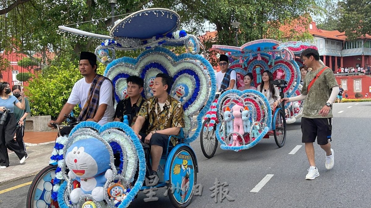 吴奇隆林峰等现身拍节目·粉丝挤爆马六甲鸡场街