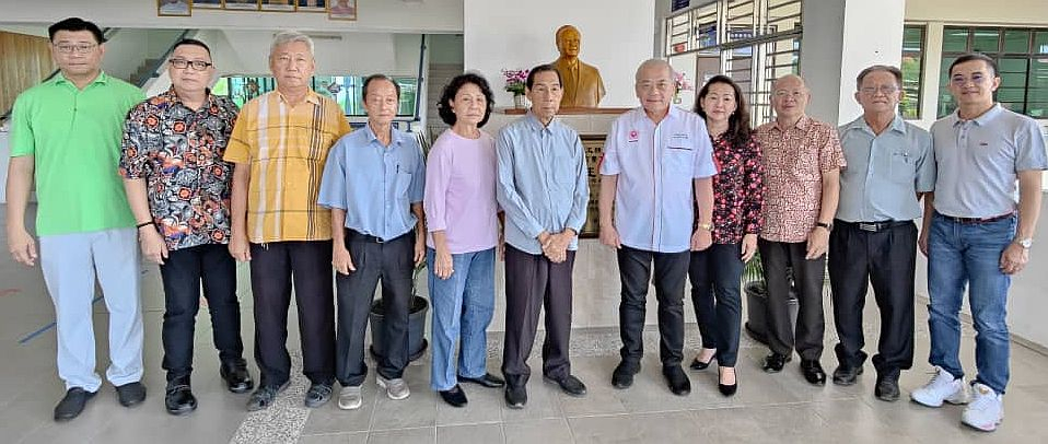 吴添泉:独中三语并重 为学生开创美好前途