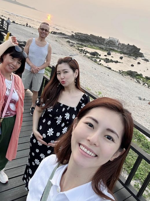 和家人出游甜晒孕肚 Selina认证都市传说